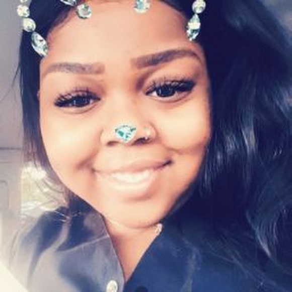 Meet your Posher, Prissy - Picture 1 of 1